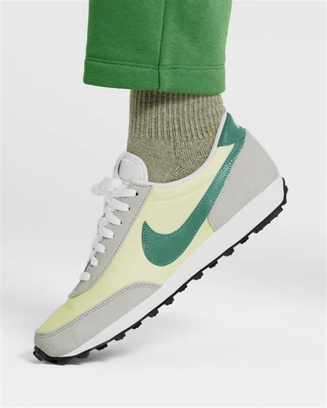 nike daybreak herren|daybreak shoes for women.